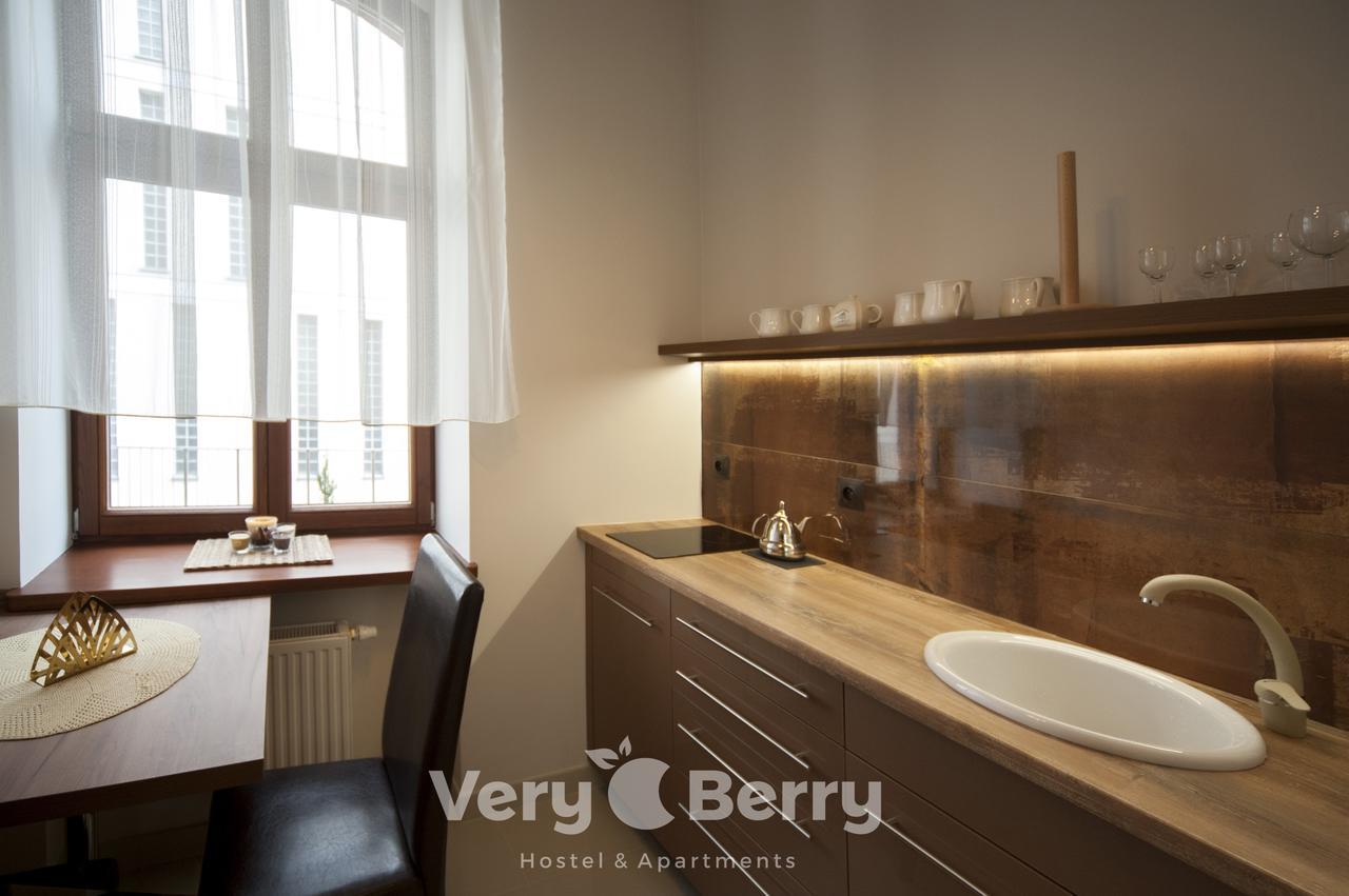 Przestronny Apartament Very Berry W Poznaniu Z Dwiema Sypialniami By Noclegi Renters Esterno foto